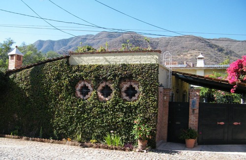 Ajijic Villa | Ajijic Centro. Tranquility, security & privacy - Exclusive use of 34' lap pool.