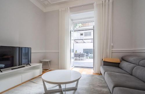 Lisbon Old Town Apartment | Akicity Marques Ruby