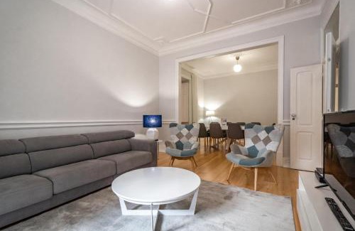 Lisbon Old Town Apartment | Akicity Marques Ruby