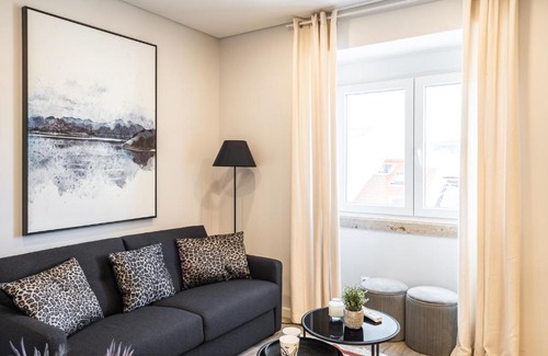Santo Condestavel Apartment | Akicity Ourique Grey