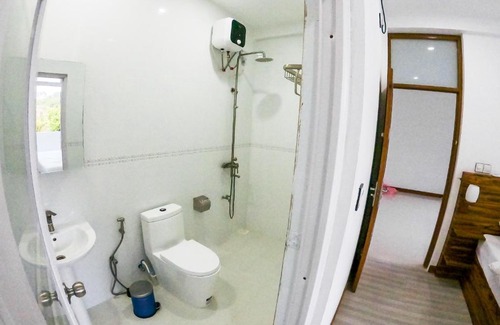 Thulusdhoo Island House | Akiri Surf Residence