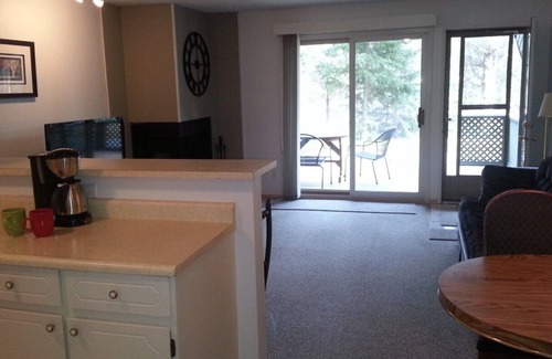 East Kootenay Condo | *Akiskinook Resort-1 Br Mtn View Condo! Indoor Pool/Hot Tub/Beach/Tennis