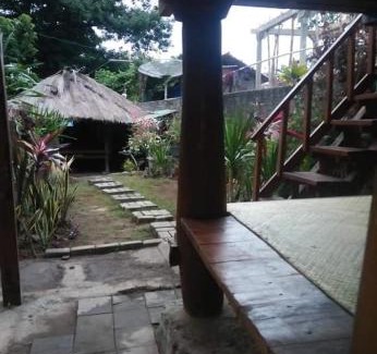Bayan Bed & Breakfast | Akria bed and breakfast