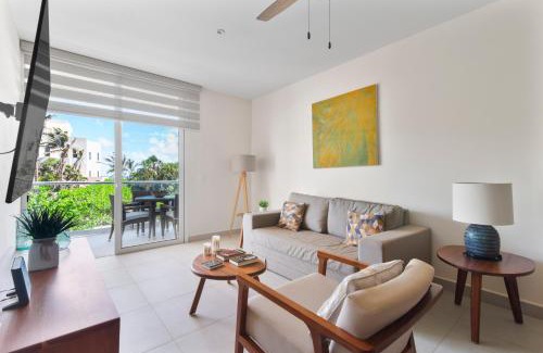 Akumal Apartment | Akumal Bay With Access To The Beach 7 Rooftop Pools