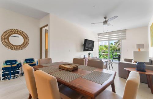 Akumal Apartment | Akumal Bay With Access To The Beach 7 Rooftop Pools