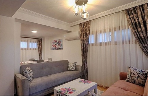 Akyaka Villa | Akyaka Azmakta 4+1 lüks villa