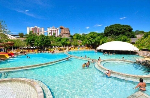 Caldas Novas Apartment | AL APT FOR 5 PES AT PIAZZA DIROMA, ACCESS TO SPLASH DIROMA, COMFORT AND FUN