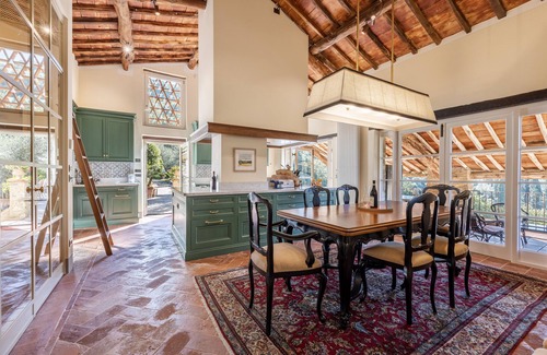 Vicopelago House | Al Bastini - villa with glorious views & pool, 15 mins from Lucca