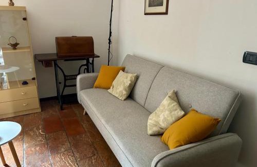Vassena House | Al civico 7 Relax a due passi dal lago di Como