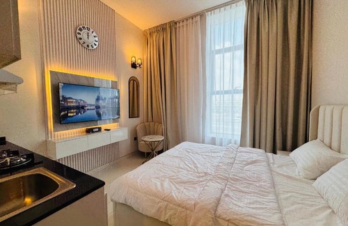 Jumeira 3 Apartment | Al Manara PREMIUM SHK ZAYED STUDIO