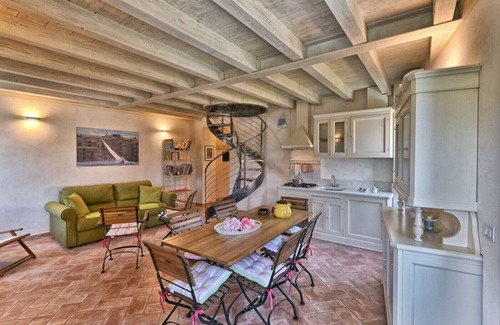 Bogliaco Apartment | Al Porto Vecchio by Theater Home - with parking space and marvellous lake view