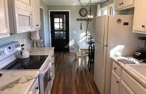 Mentone Cottage | Al's Nest a Quaint 1 Bedroom Cottage in Mentone