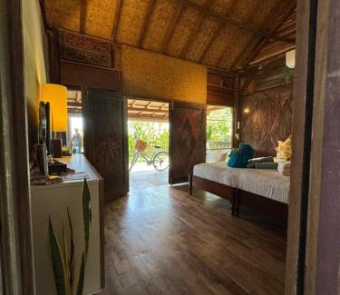 Sigar Penjalin House | Al-Shifa Healing House Lombok