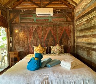 Sigar Penjalin House | Al-Shifa Healing House Lombok
