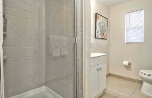 Newhall Apartment | AL3: Dog-friendly 1/1 Near SCU, DT San Jose, SAP