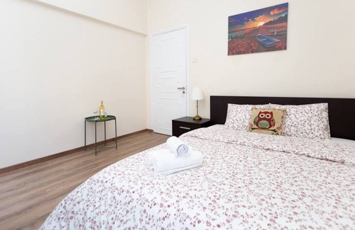 Larnaca Hostel | Aladdin's Hostel - Room 14