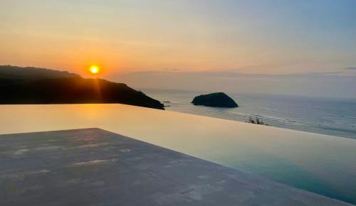 Kuta Villa | ALAIA one Private Villa - Brand New! - STARLINK WIFI