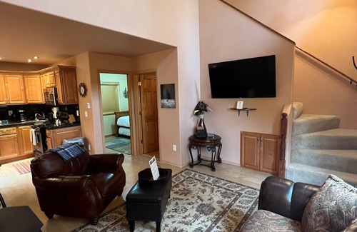 Wasilla Cabin | Alaska Adventure Unlimited Chalets