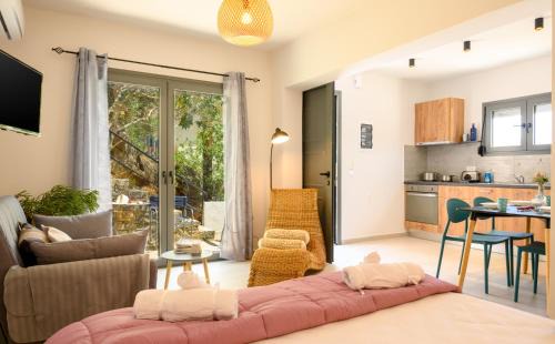 Mavrikiano Apartment | Alassia Εlounda Apartment 1