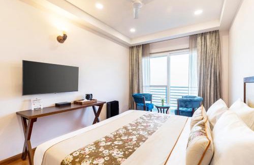 Kasauli Villa | Alaya Stays Skyline Grove Stylish 3BHK Apt with Lift & Scenic Views
