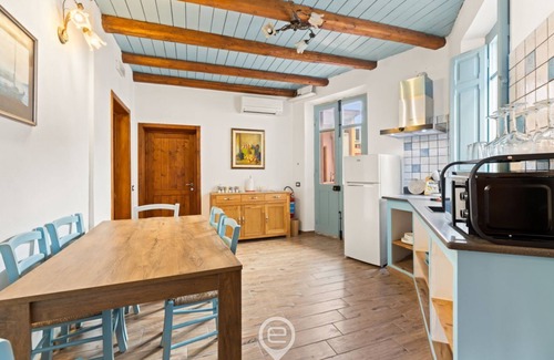 Oristano Historic Centre Apartment | Albachiara Guesthouse