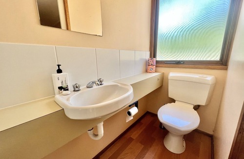 Sawmill Settlement Cabin | Albaski Lodge – Room 2