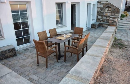 Naxos House | Albatross seaside house