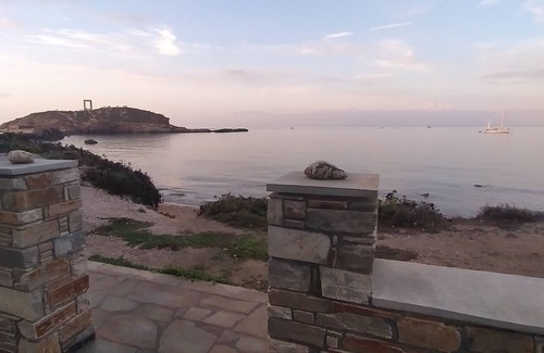 Naxos House | Albatross seaside house