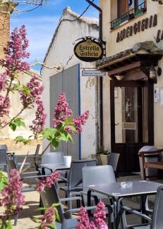 Moratinos Hostel | Albergue Laganares - pilgrims hostel -