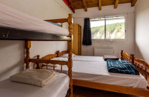 Salas de Pallars Apartment | Alberg La Solana - 1 - Quadruple Room (4 Adults)