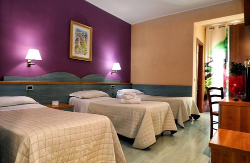 Pomezia Hotel | Albergo Al Castello