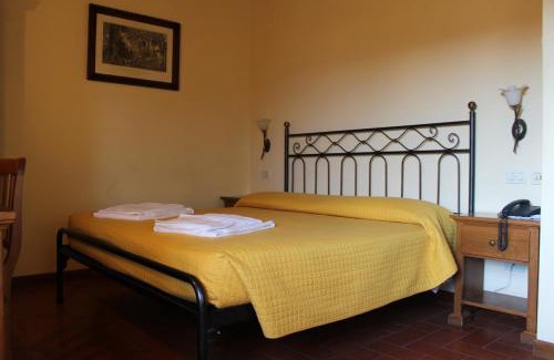 Porrena Hotel | Albergo Ristorante La Torricella