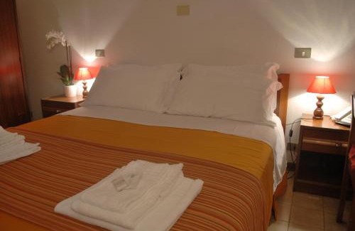 Castelnuovo Magra Hotel | Albergo Smeraldo
