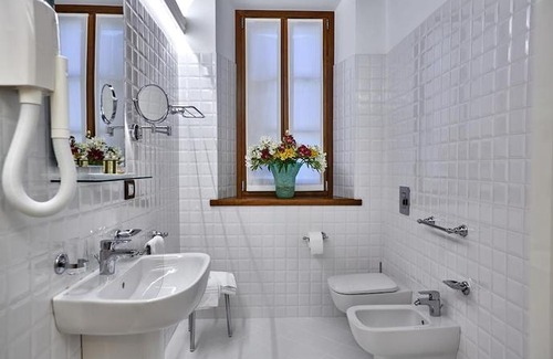 Pomponesco Hotel | Albergo Trattoria Il Leone