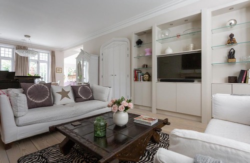 Battersea Apartment | Albert Bridge Road VI by Onefinestay