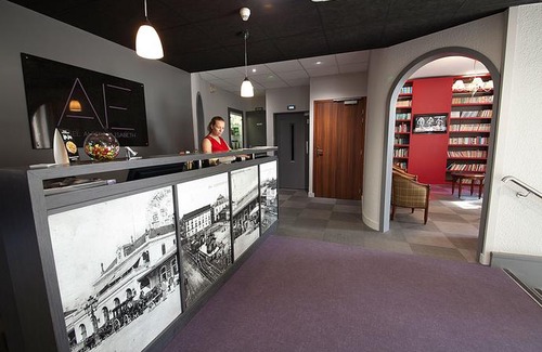 La Gare Hotel | Albert Elisabeth Gare SNCF