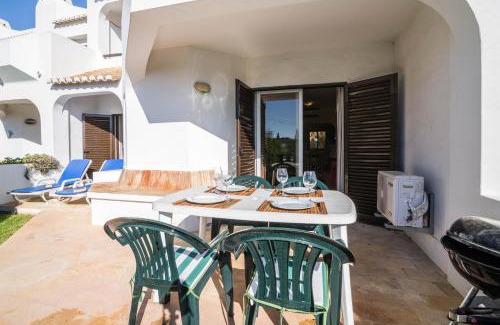 Alpouvar Apartment | Albufeira Apartment