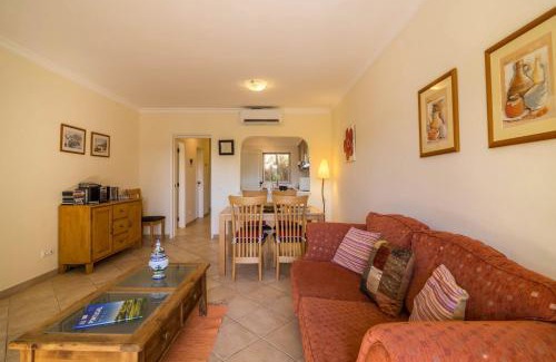 Alpouvar Apartment | Albufeira Apartment