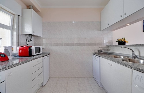 Gale Apartment | Albufeira Concept With Pool by Homing