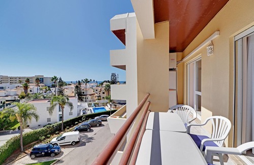 Gale Apartment | Albufeira Concept With Pool by Homing