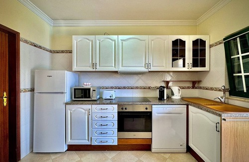 Urbanizacao dos Calicos Villa | ALBUFEIRA SUMMER VILLA 1 WITH POOL by HOMING