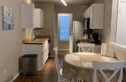 North Star House | Alderbrook Place in NW Austin 2 BR 1 BA (Family Park Nearby) Pet Stays for Free!