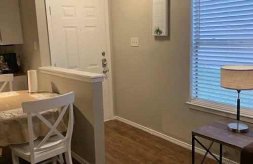 North Star House | Alderbrook Place in NW Austin 2 BR 1 BA (Family Park Nearby) Pet Stays for Free!