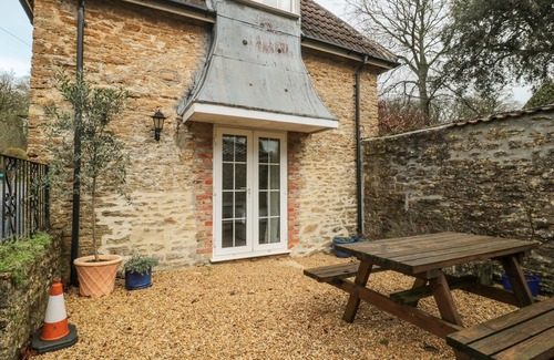 Shoscombe Cottage | ALDRICH COTTAGE, family friendly, with a garden in Radstock