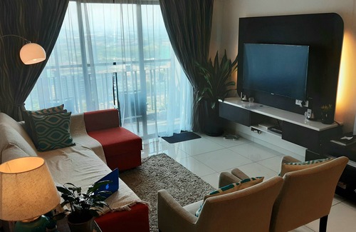 Shah Alam Apartment | Aldridge Residence Tropical Deluxe Suite
