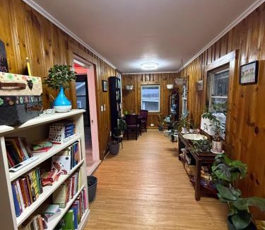 Mount Rainier House | Alegrya-1