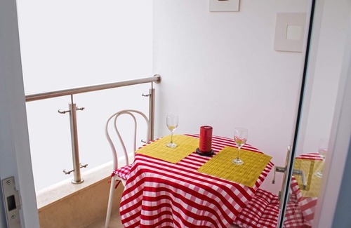 Cali Apartment | ALEJANDRIA APARTMENT WITH FAN