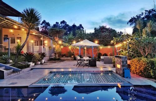 Parongpong Villa | Alessandra Villa