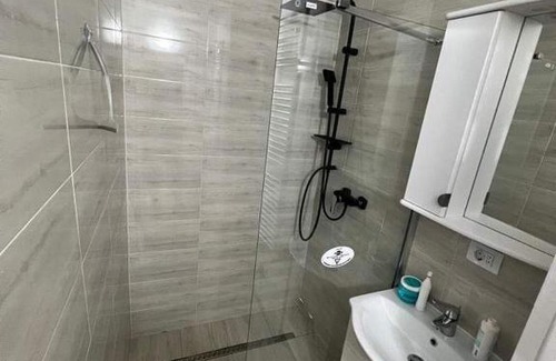 Vaslui Apartment | Alexa Star