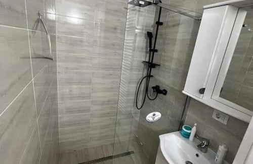 Vaslui Apartment | Alexa Star